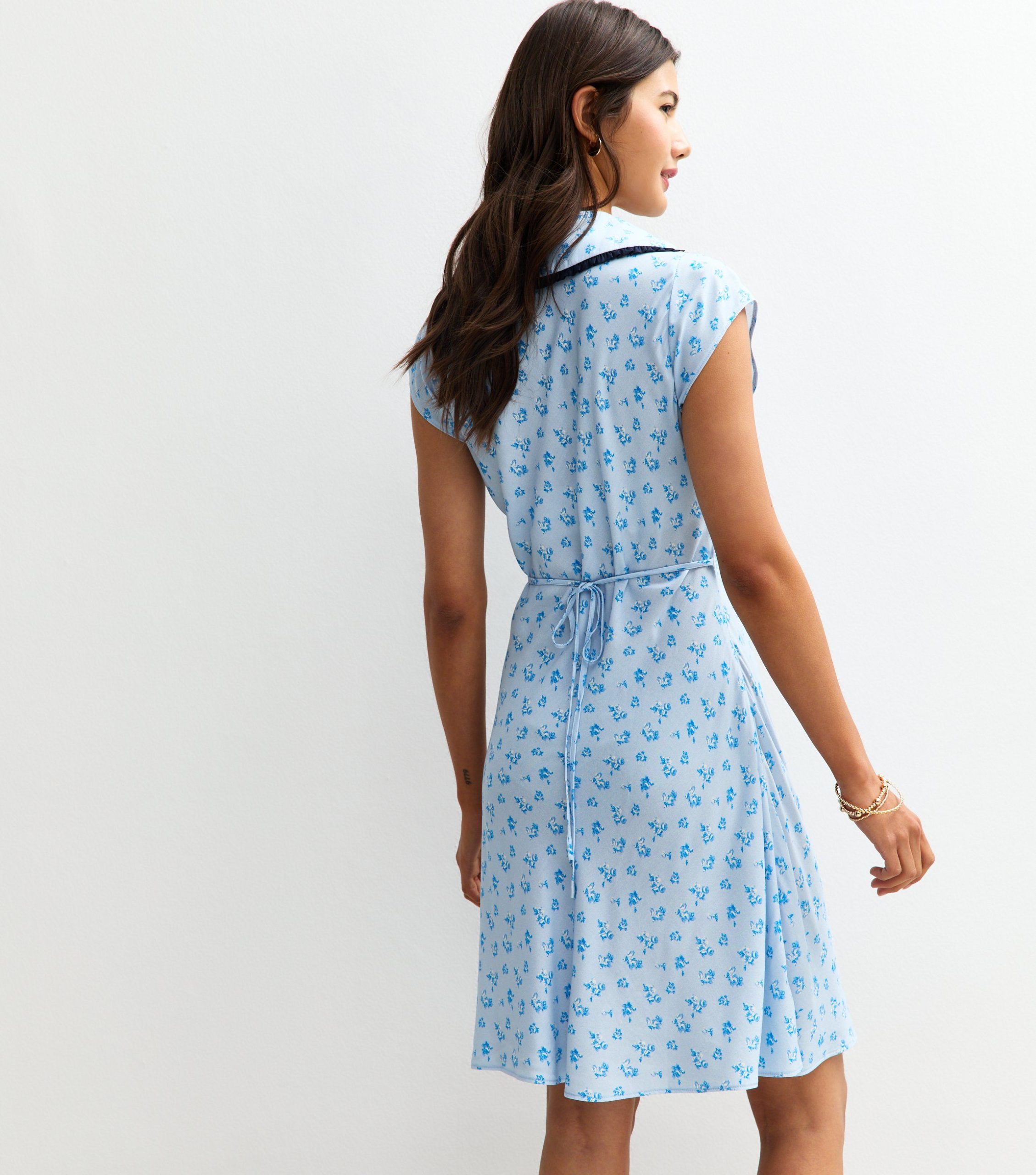 Light Blue Floral Print Collared Mini Dress - Image 4
