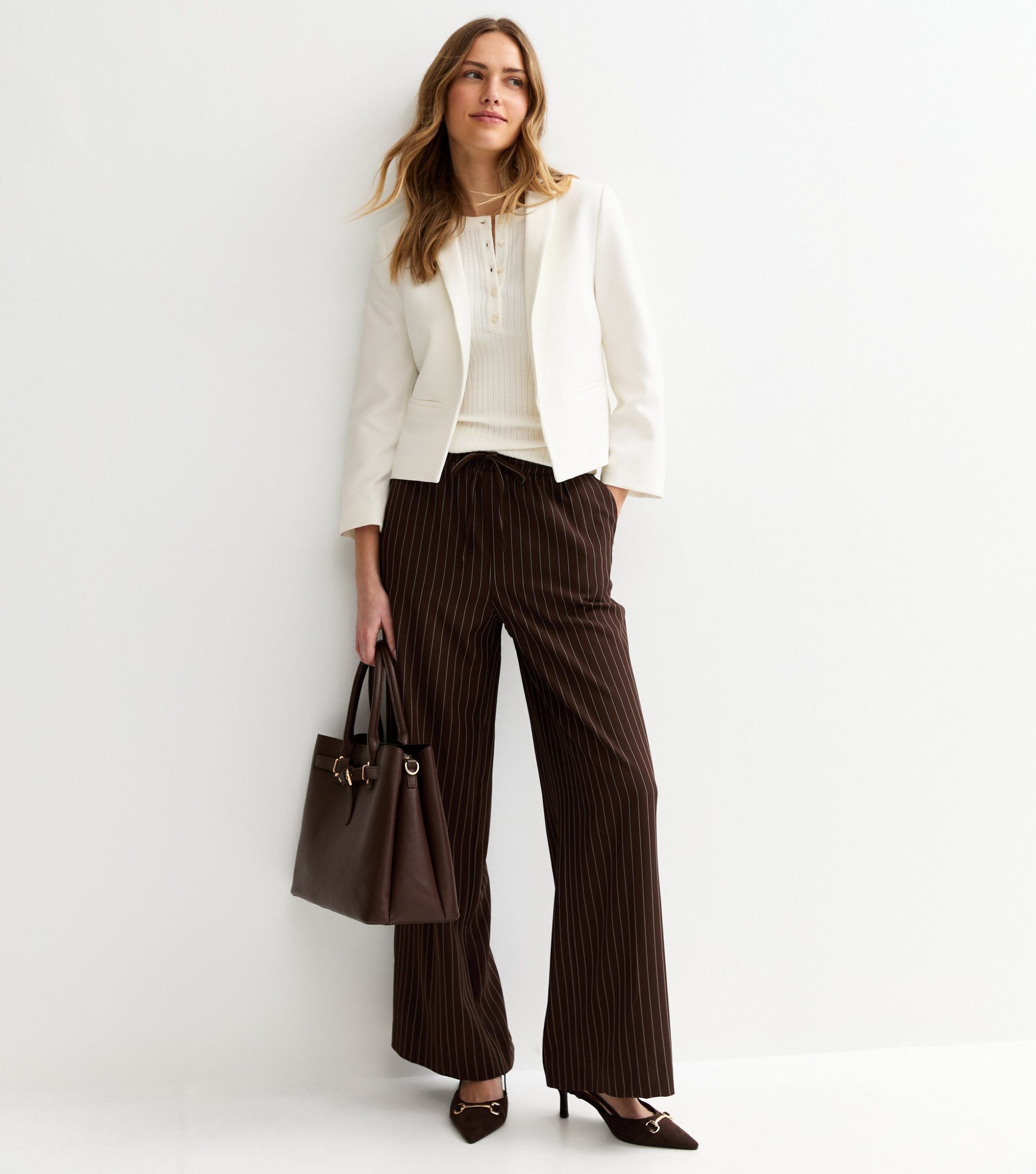Off White Cropped Blazer - Image 3